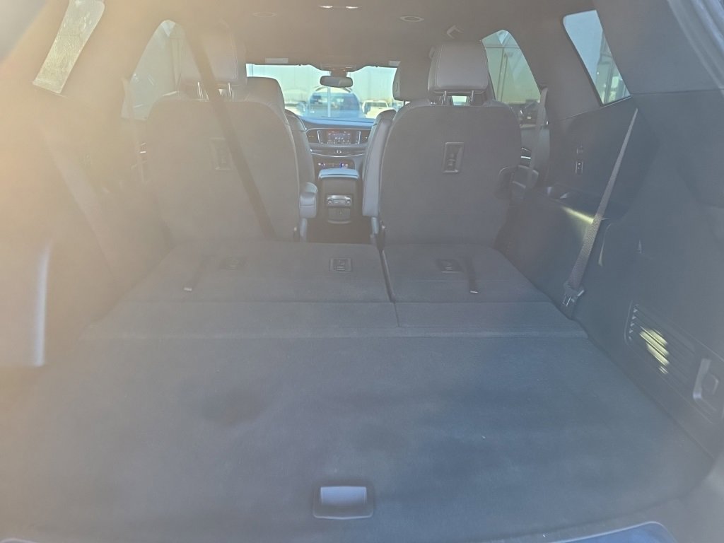 Used 2023 Buick Enclave Essence w/ Sport Touring Edition image 19