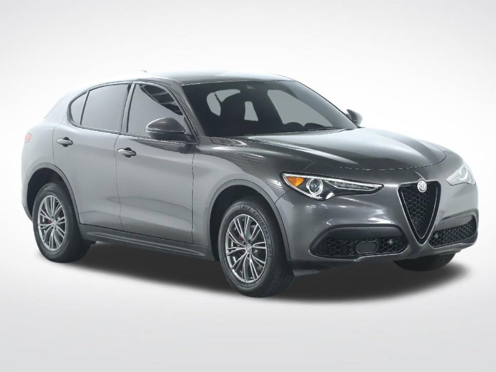 Used 2023 Alfa Romeo Stelvio Sprint AWD/4WD image 10
