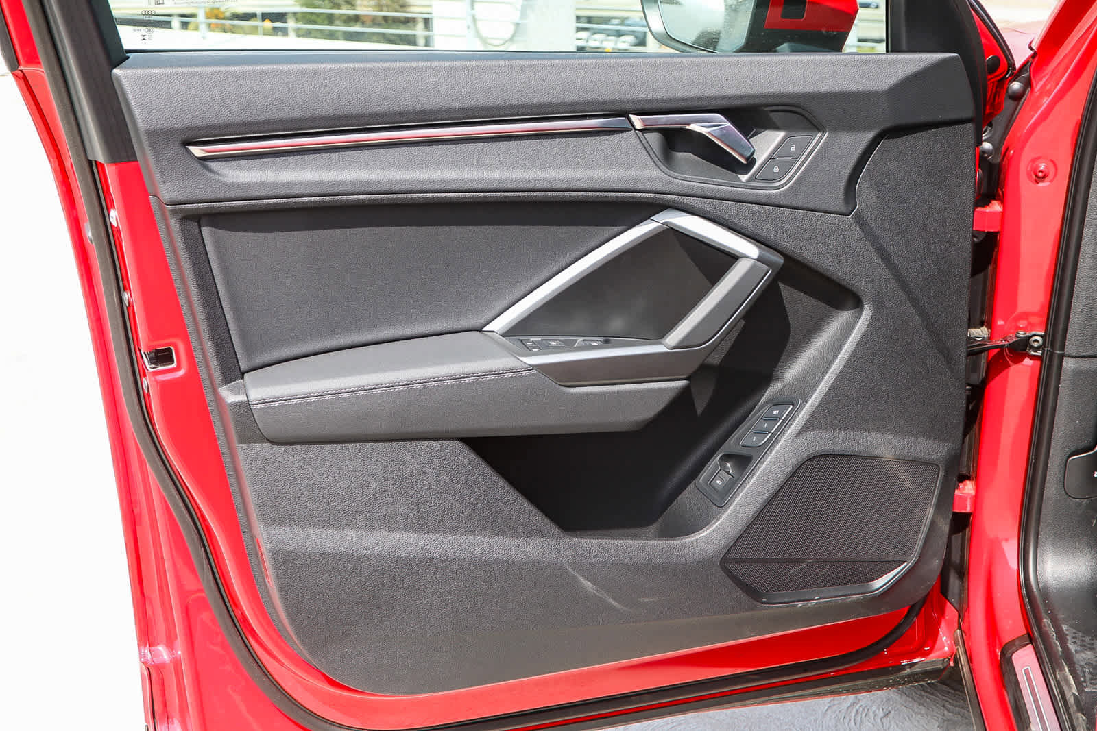 Used 2025 Audi Q3 2.0T Premium w/ Convenience Package image 21