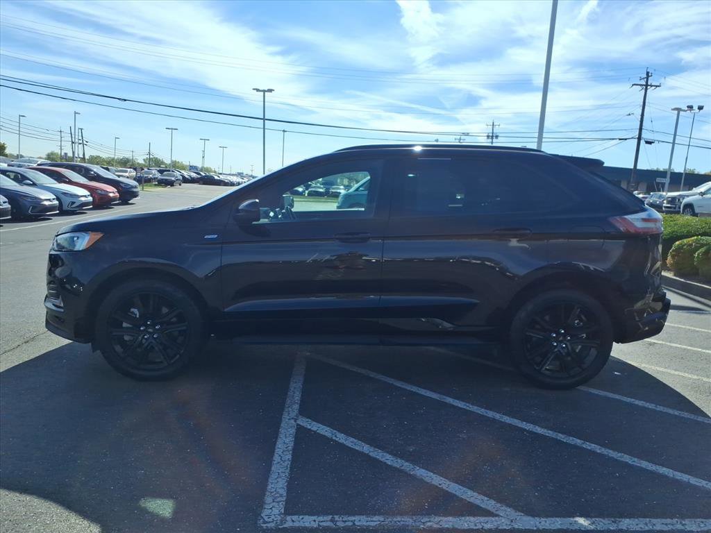 Used 2022 Ford Edge ST-Line image 4
