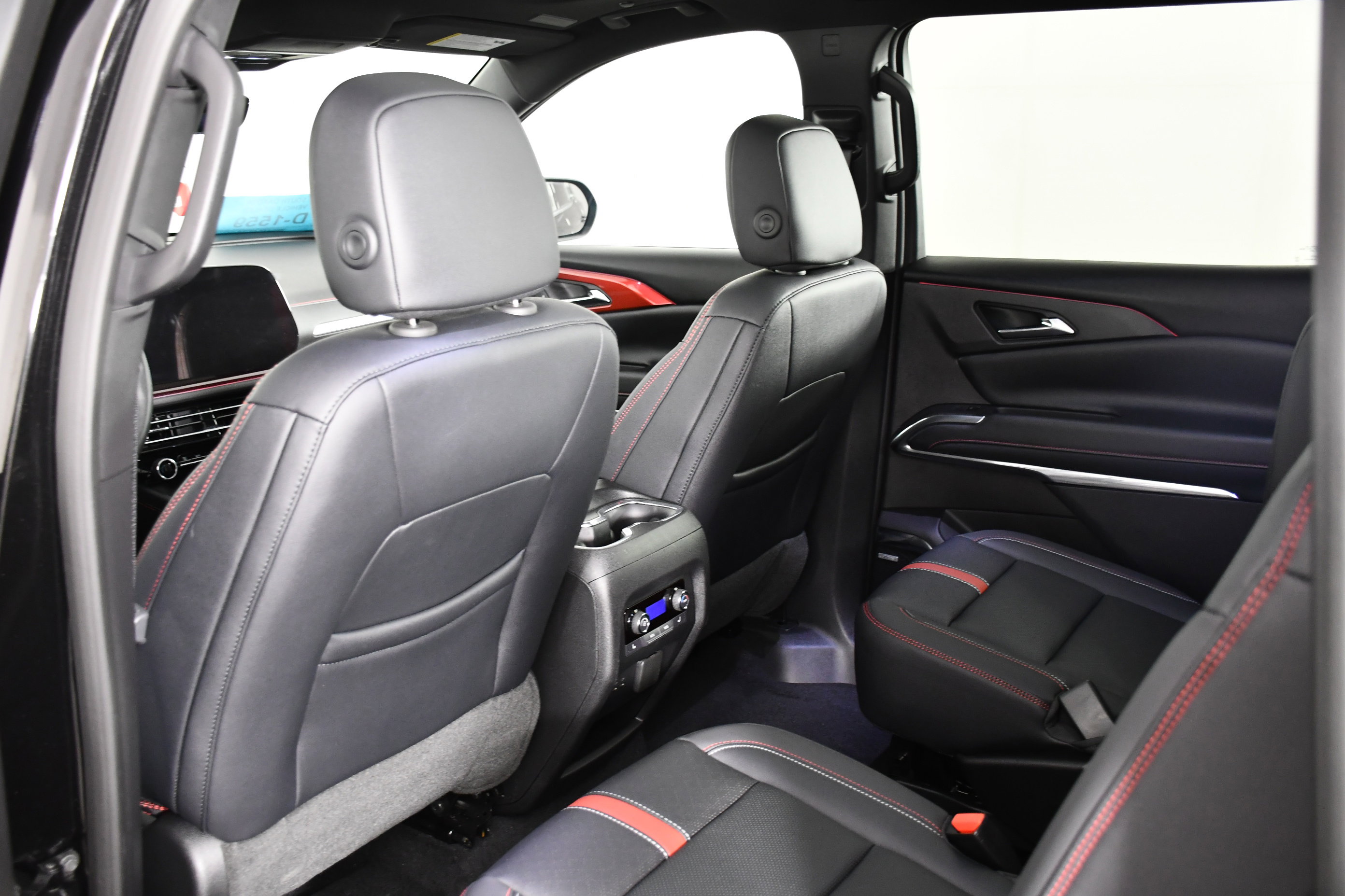 Used 2026 Chevrolet Traverse RS image 29