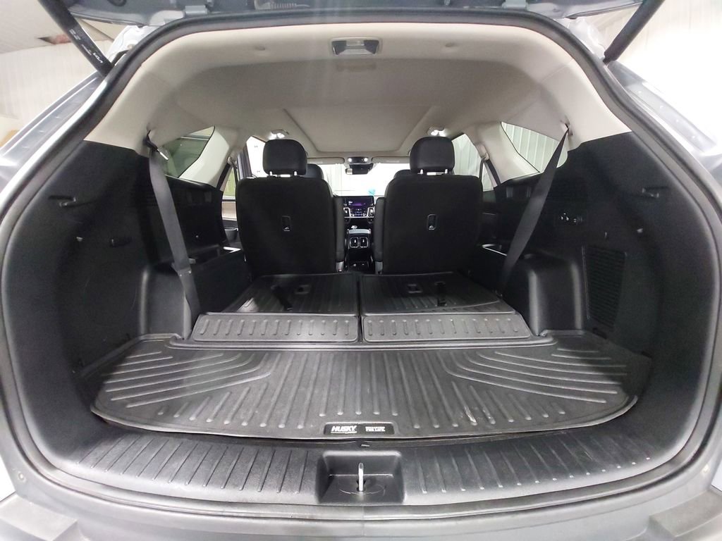 Used 2023 Kia Sorento X-Line EX image 12