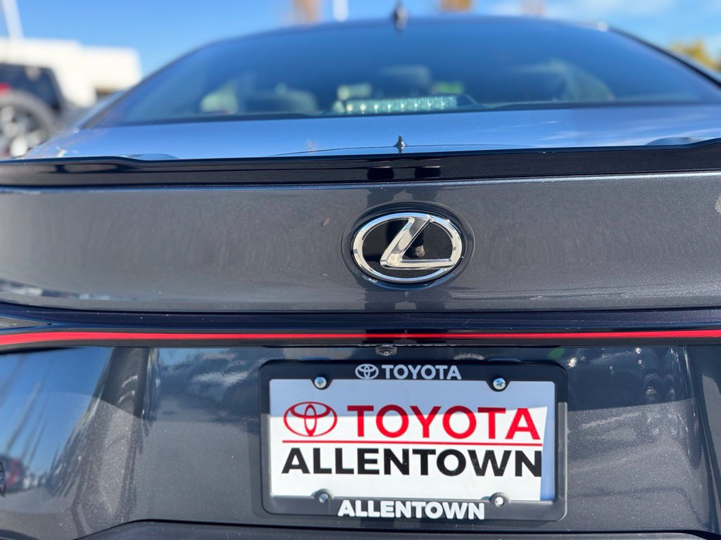 Used 2024 Lexus IS 350 F Sport w/ Memory Package AWD/4WD image 34