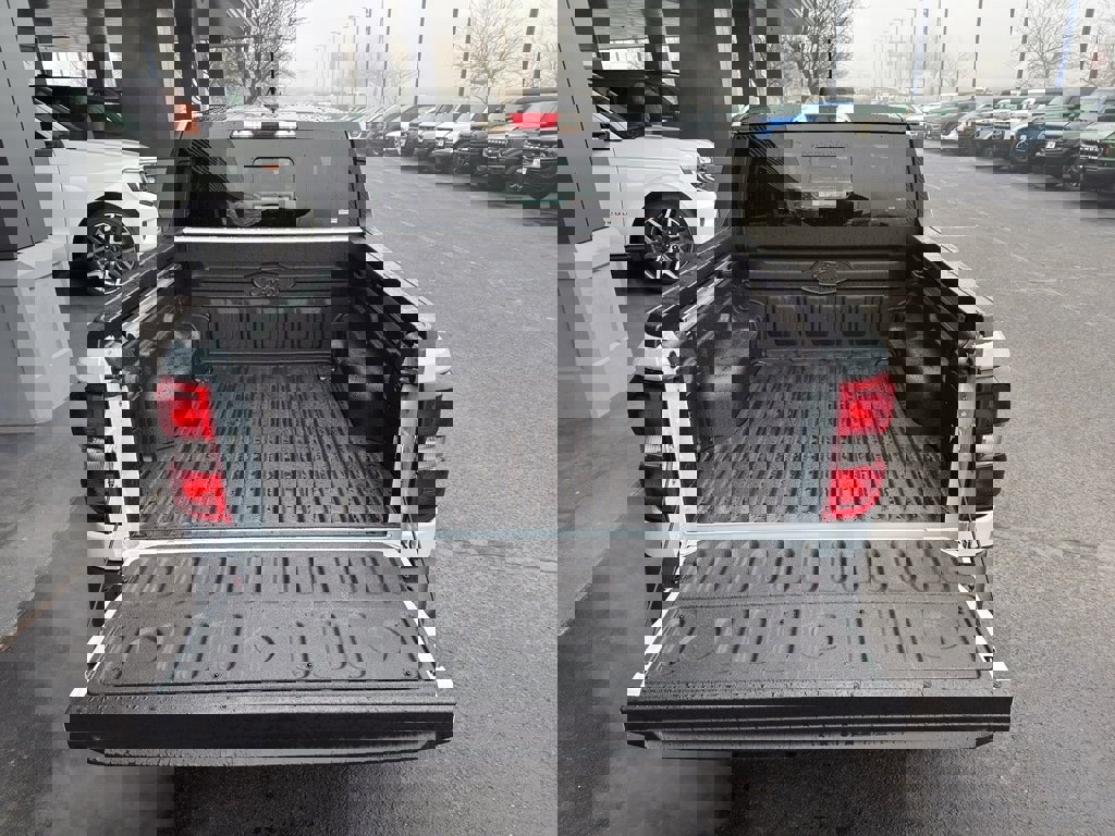 New 2026 Ford Maverick Lariat image 7