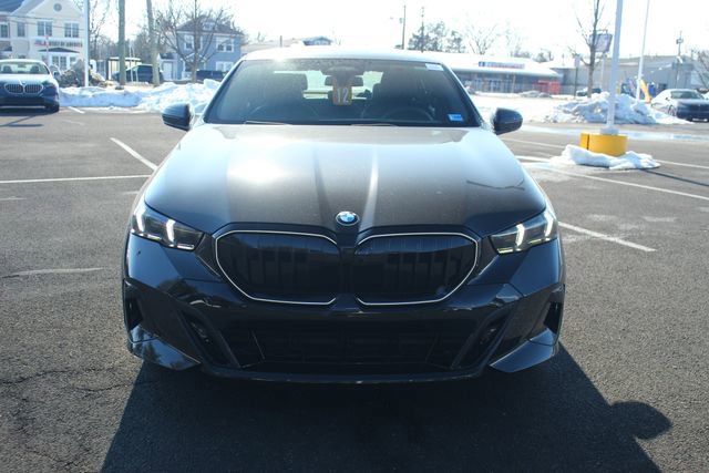 New 2026 BMW 530i xDrive w/ Executive Package image 3