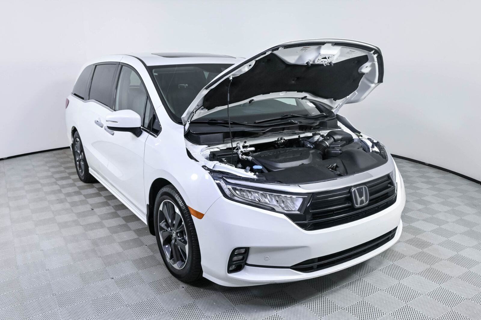 Used 2022 Honda Odyssey Elite image 33