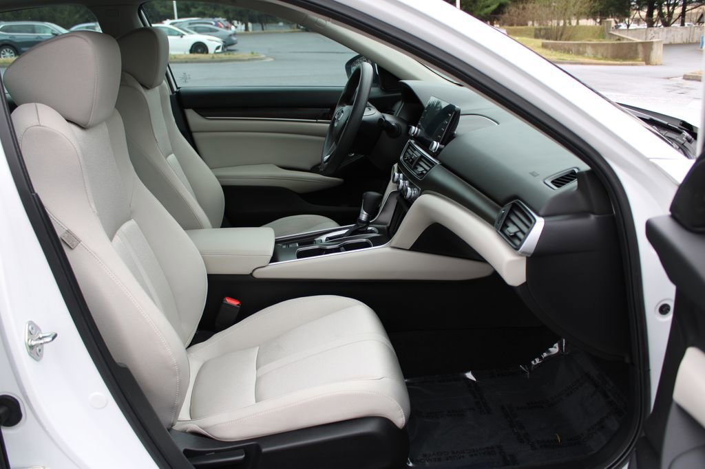 Certified 2018 Honda Accord EX image 14
