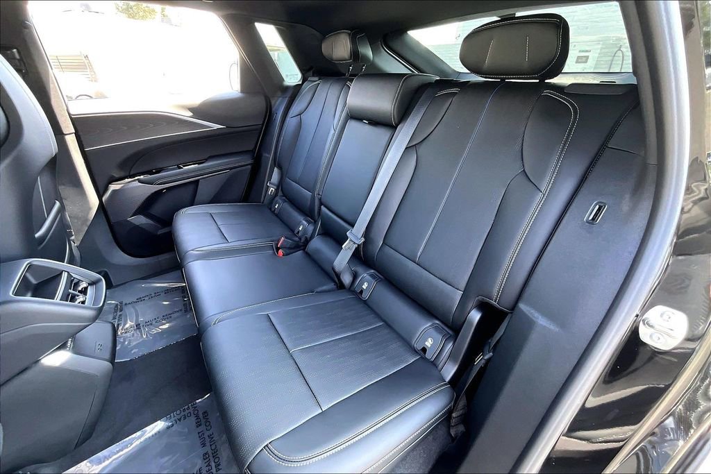 New 2026 Cadillac Lyriq Luxury image 29