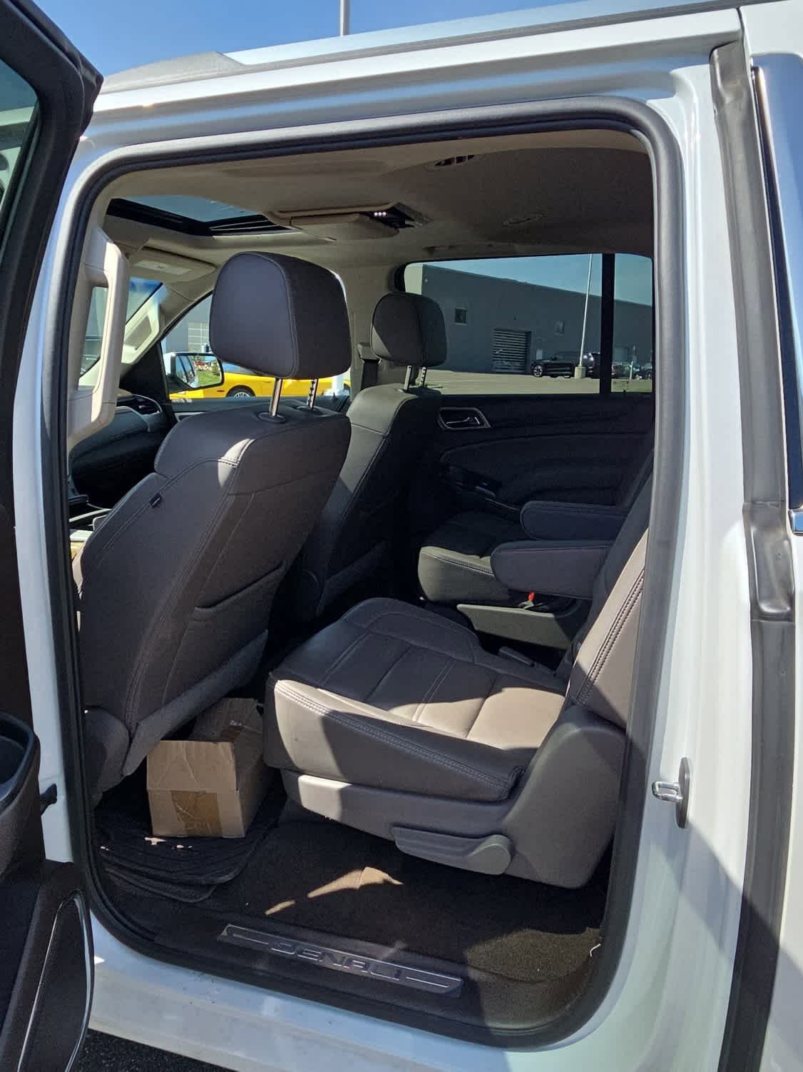 Used 2017 GMC Yukon XL Denali w/ Open Road Package AWD/4WD image 6