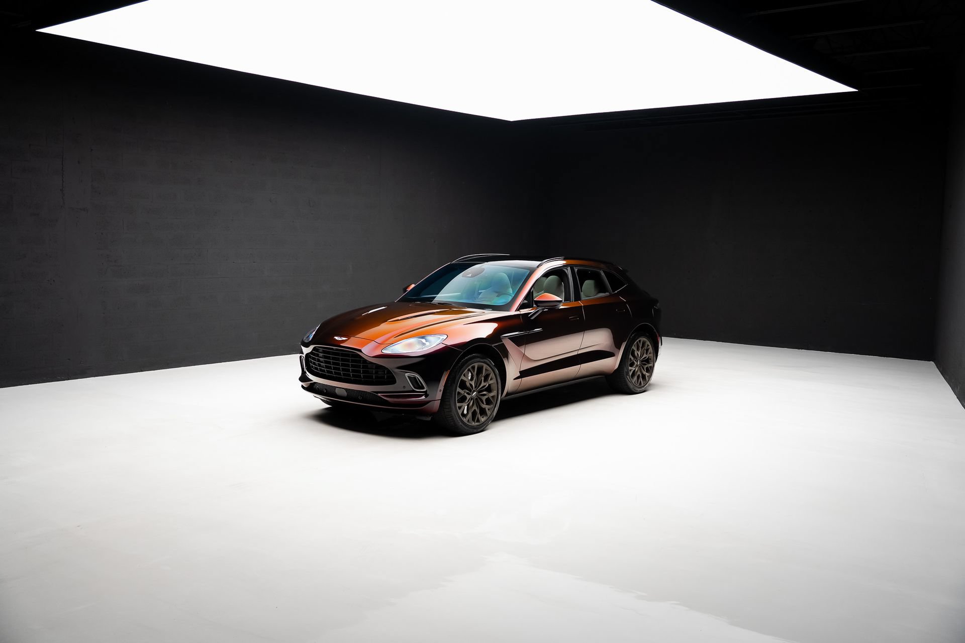 Used 2023 Aston Martin DBX AWD/4WD image 80