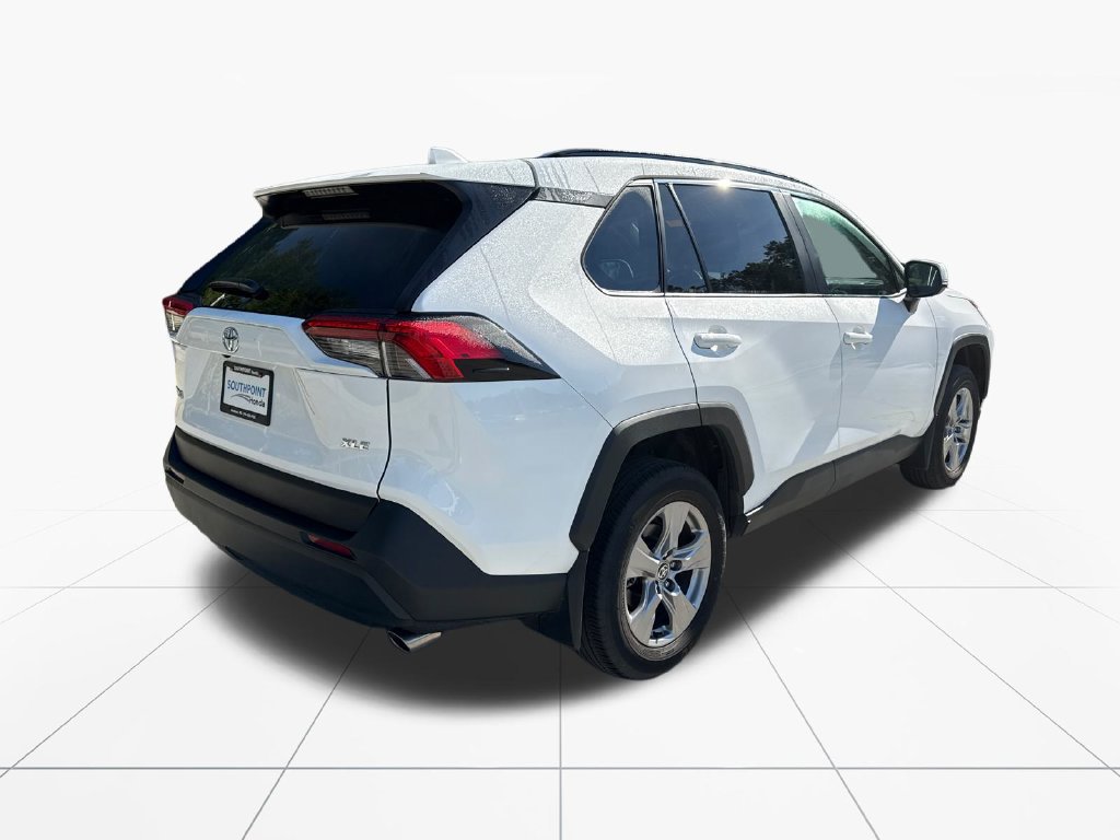 Used 2025 Toyota RAV4 XLE w/ Convenience Package FWD image 8