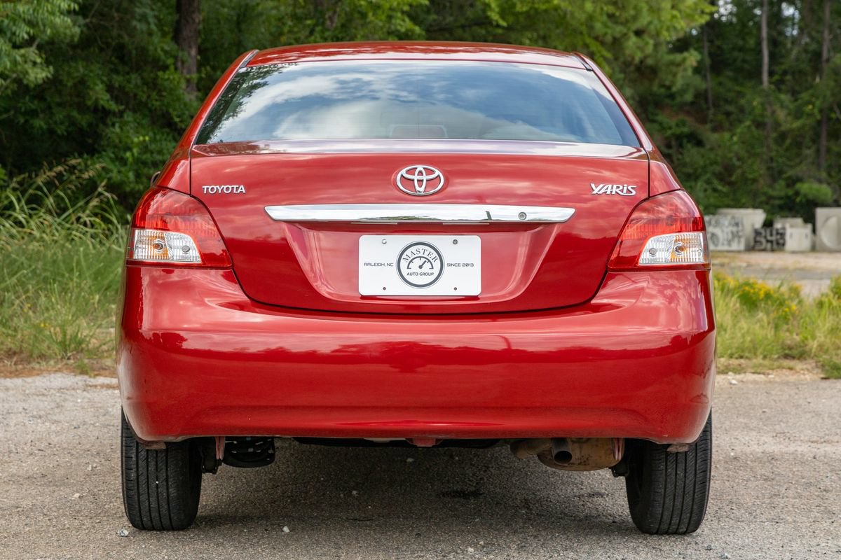 Used 2010 Toyota Yaris Sedan FWD image 7