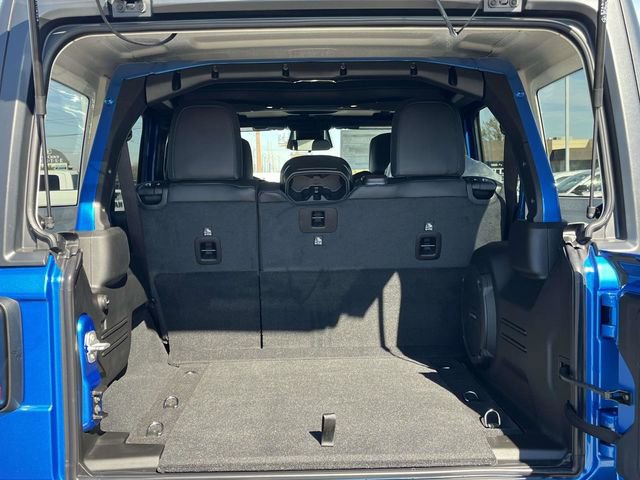 New 2026 Jeep Wrangler Rubicon w/ Xtreme 35 Tire Package image 17