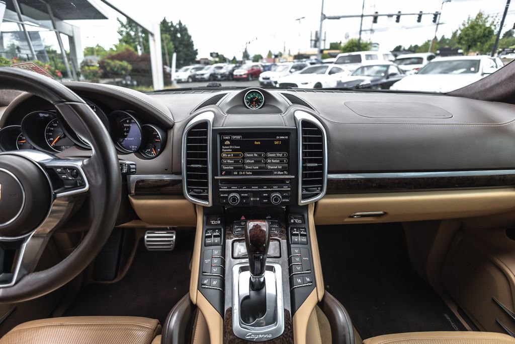 Used 2016 Porsche Cayenne GTS AWD/4WD image 25
