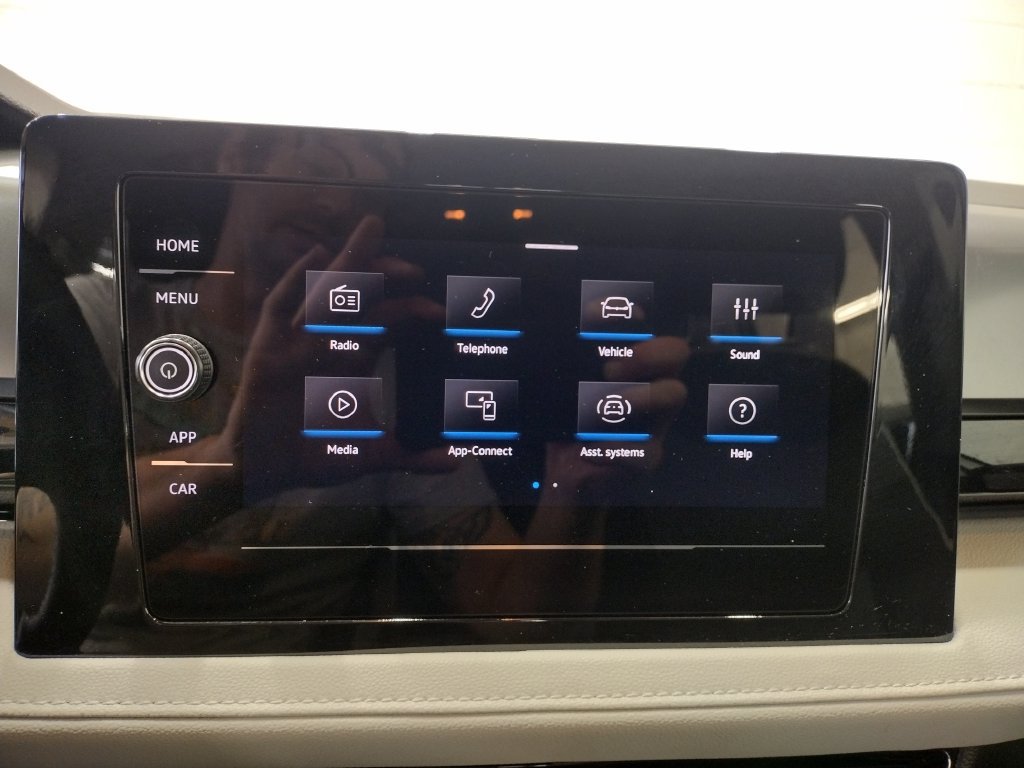 Certified 2025 Volkswagen Taos S AWD/4WD image 29