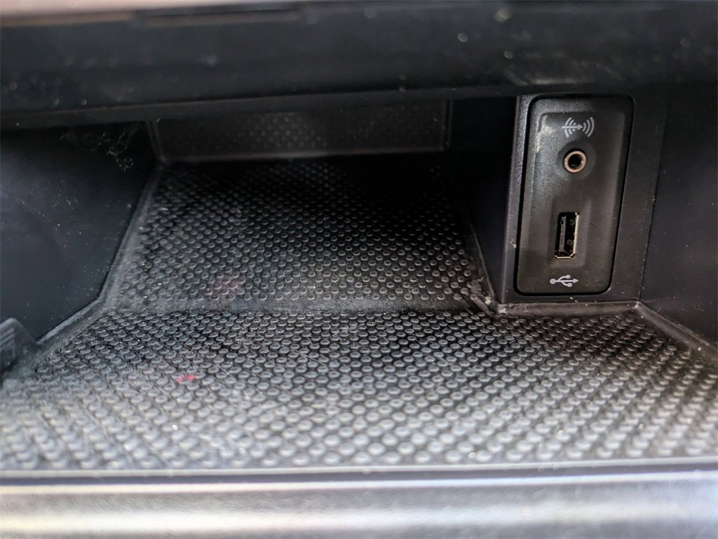 Used 2017 Volkswagen GTI SE image 26