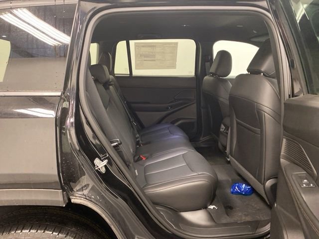 Used 2026 Jeep Cherokee Limited AWD/4WD image 28