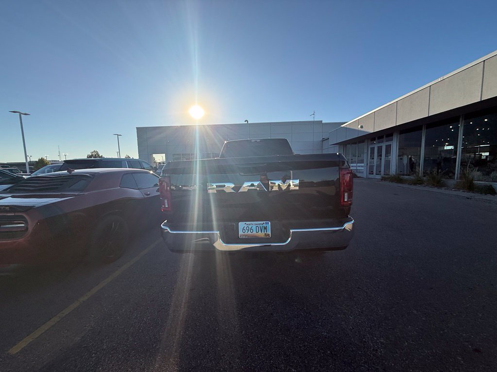 Used 2025 RAM 3500 Limited AWD/4WD image 5