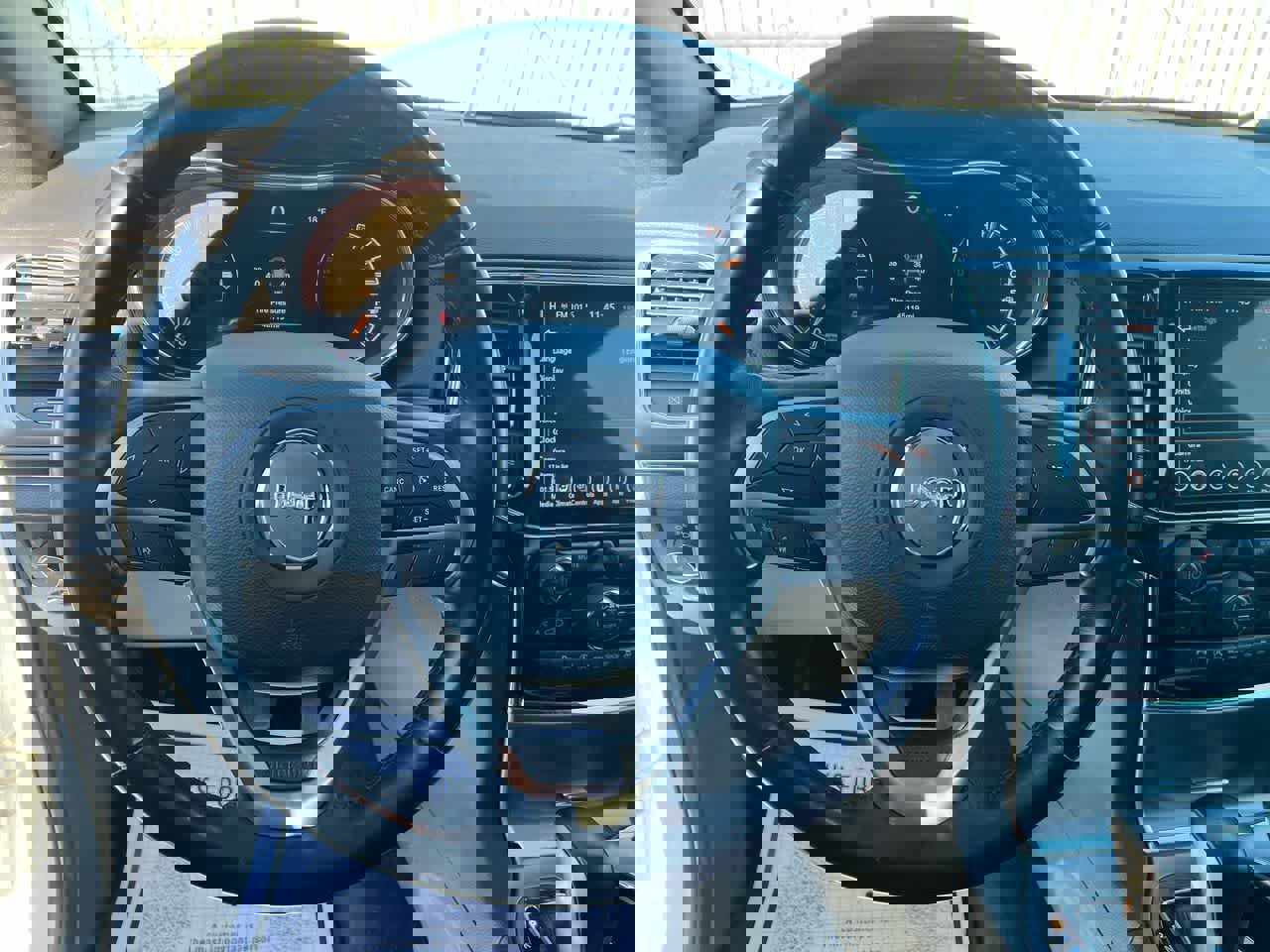 Used 2020 Jeep Grand Cherokee Limited image 14