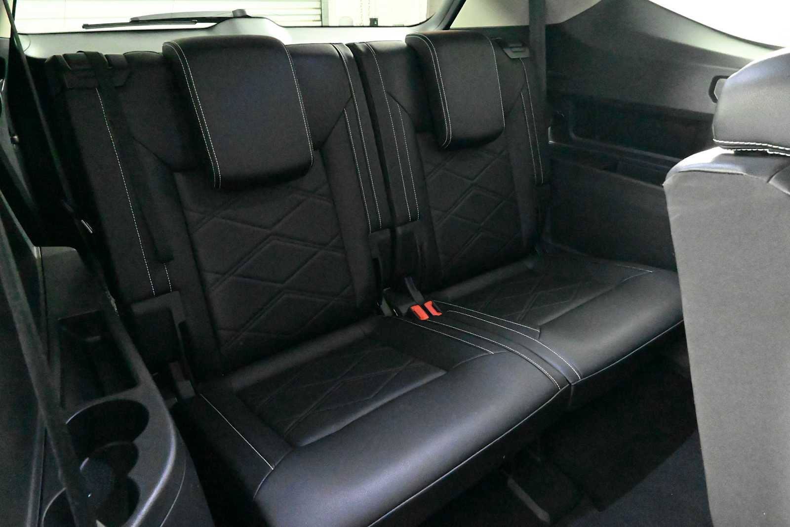 Certified 2026 Volkswagen Atlas SE FWD image 11