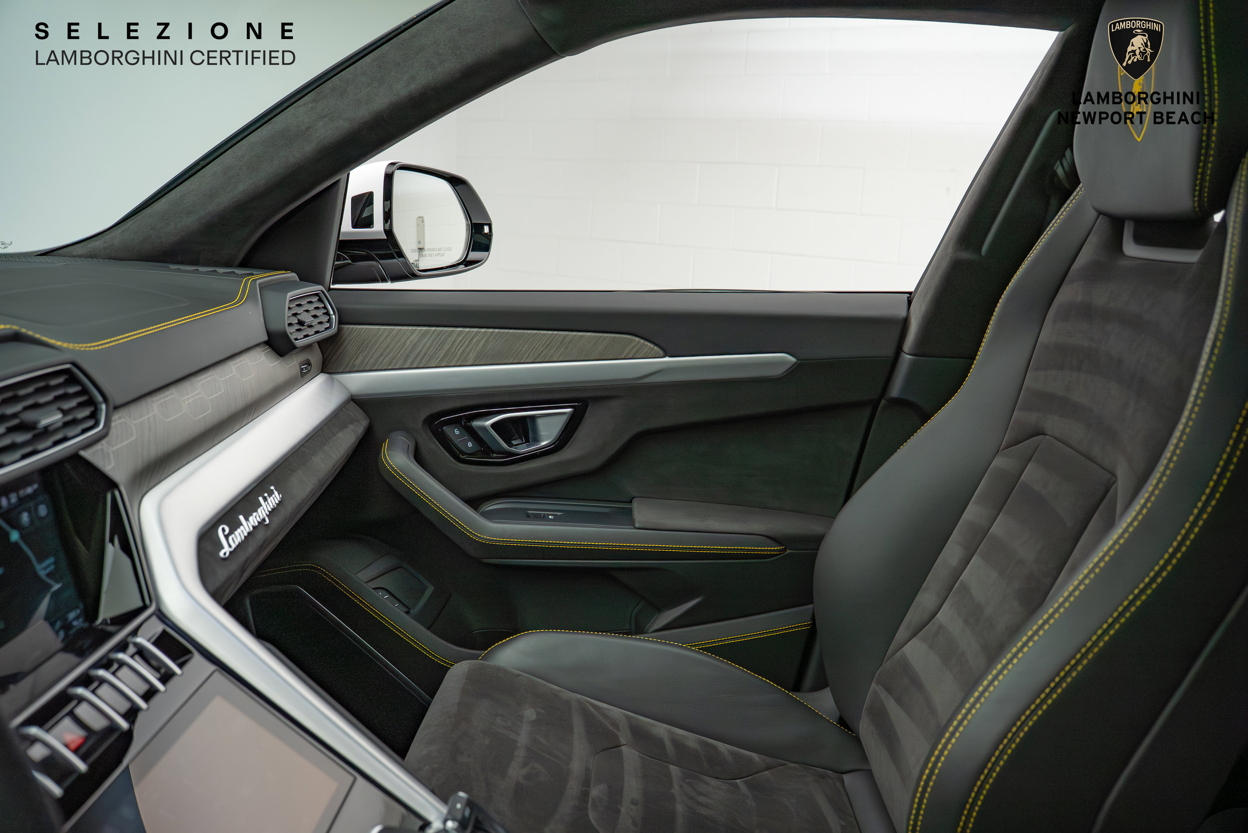 Used 2022 Lamborghini Urus image 34