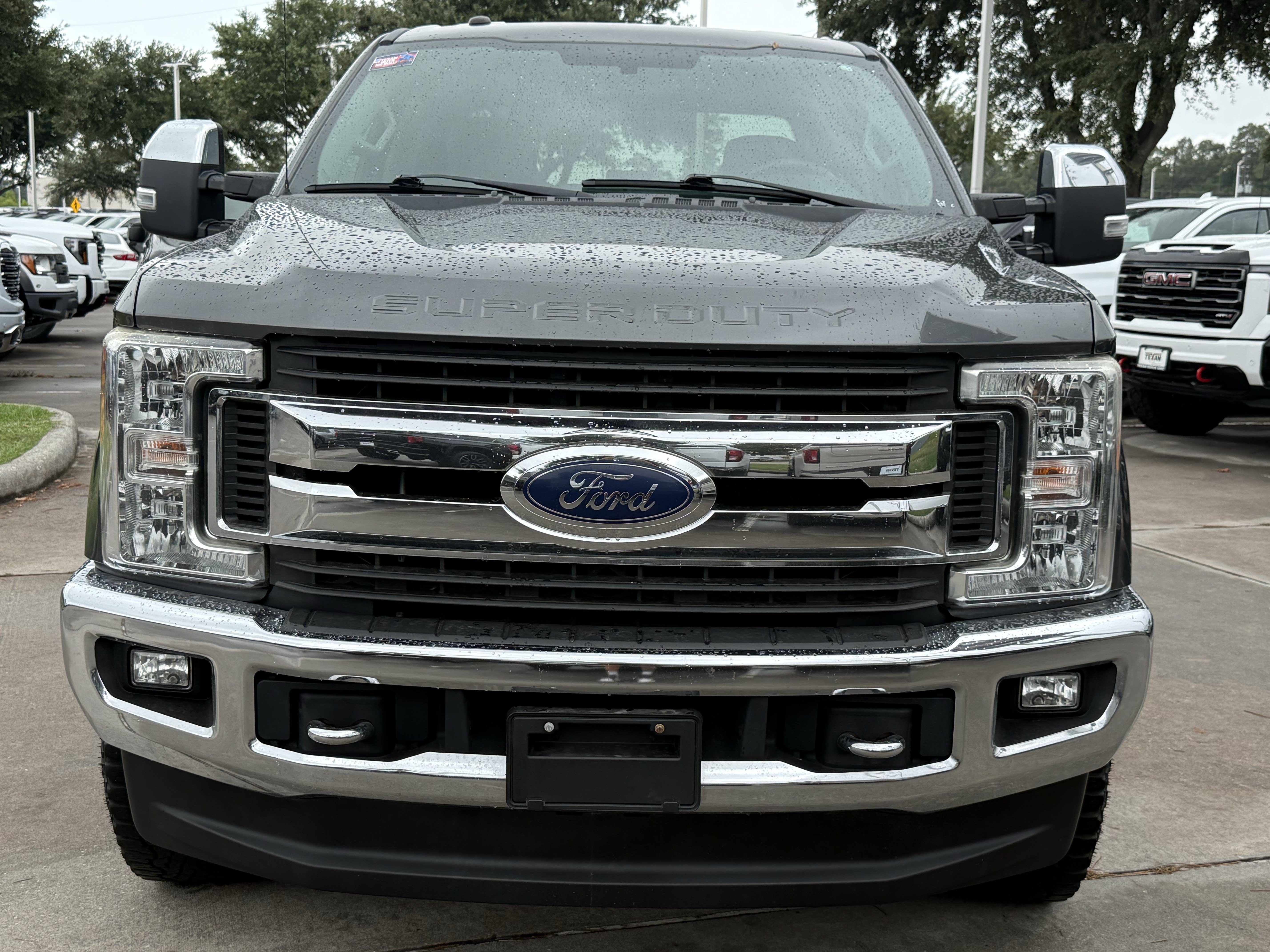 Used 2017 Ford F250 XLT w/ XLT Premium Package AWD/4WD image 10