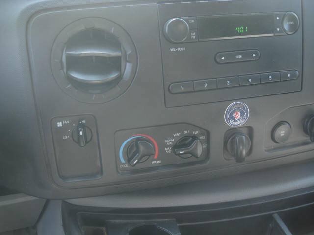 Used 2014 Ford E-250 and Econoline 250 w/ Power Group RWD image 15