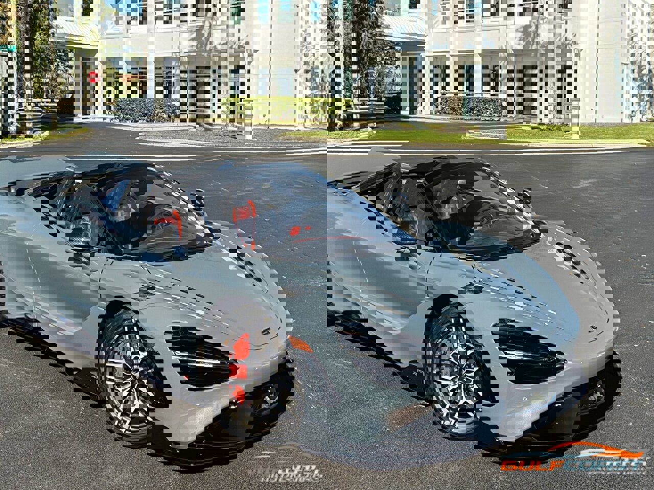 Used 2022 McLaren 765LT image 69