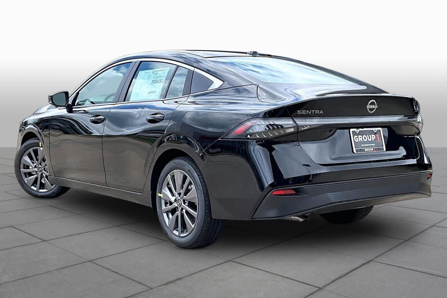 New 2026 Nissan Sentra SL FWD image 11