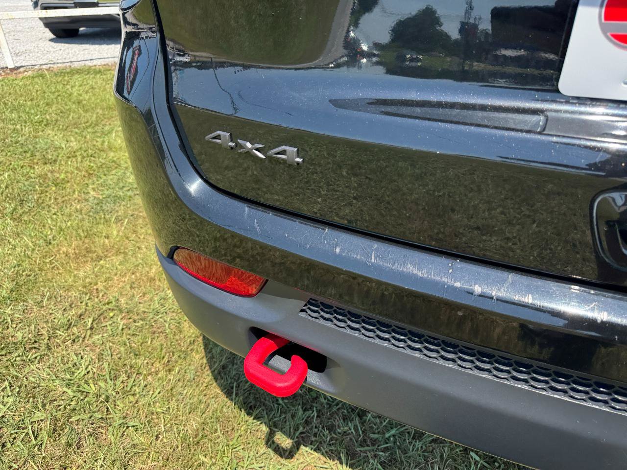 Used 2018 Jeep Compass Trailhawk AWD/4WD image 15