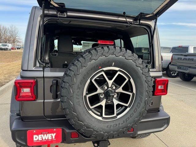 New 2026 Jeep Wrangler Unlimited Rubicon w/ Safety Group AWD/4WD image 34