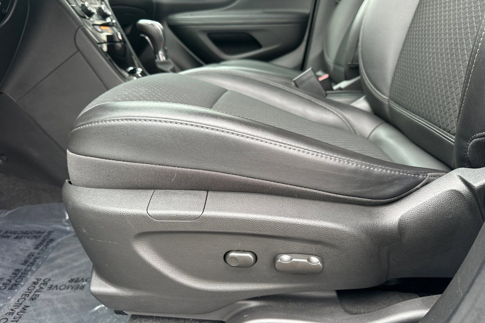 Certified 2022 Buick Encore Preferred w/ Safety Package image 13