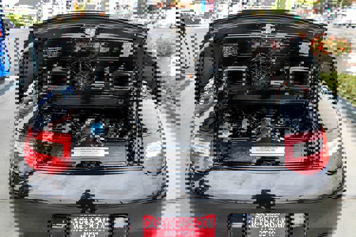 Used 2009 Porsche 911 Carrera S w/ PWR Seat Pkg RWD image 11