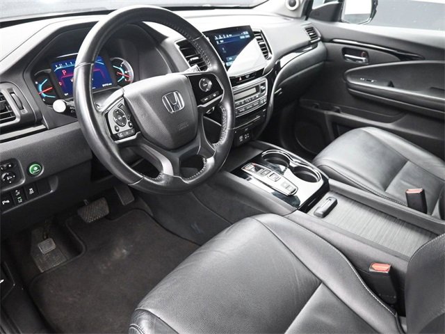 Used 2022 Honda Pilot Touring image 17