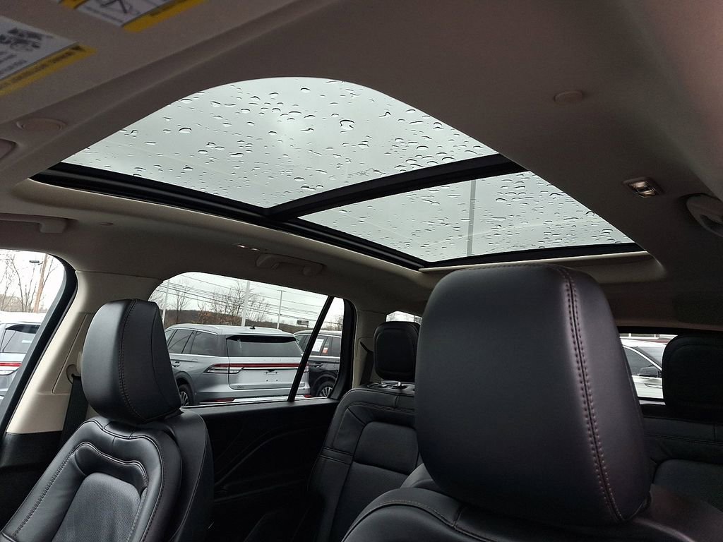 Used 2024 Lincoln Aviator Reserve w/ Equipment Group 201A image 15