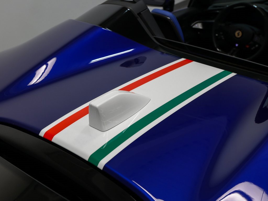 Used 2023 Ferrari SF90 Spider image 39