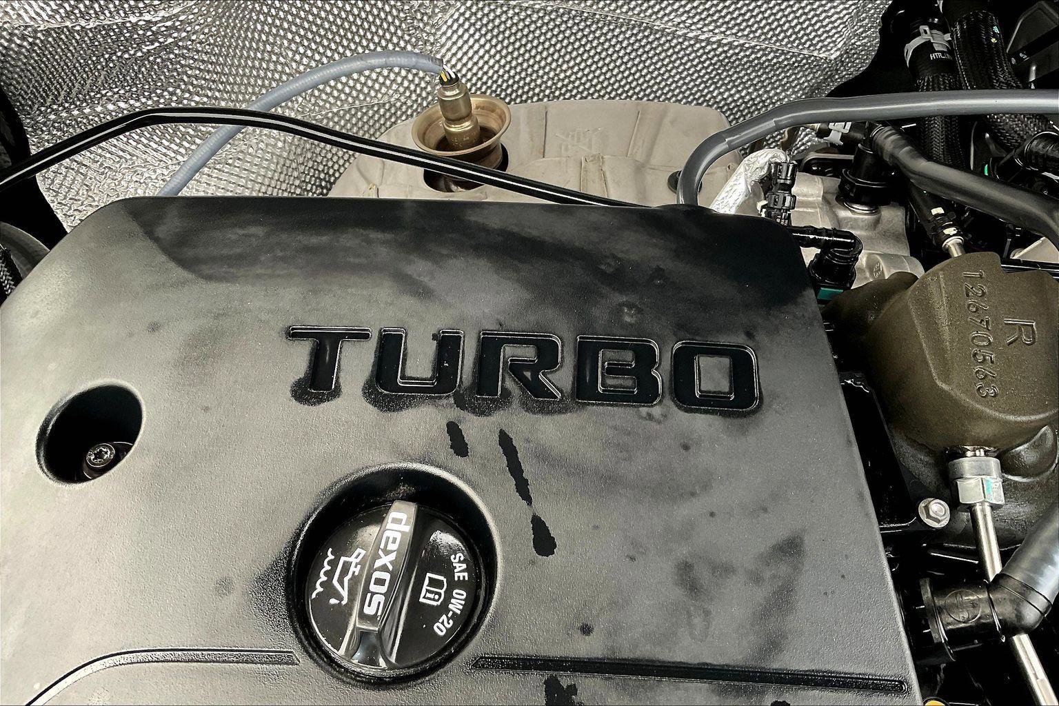 Used 2022 Buick Encore GX Essence w/ Advanced Technology Package image 31