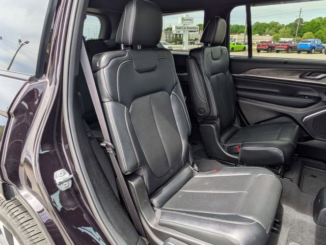Used 2022 Jeep Grand Cherokee L Overland w/ Luxury Tech Group IV AWD/4WD image 34