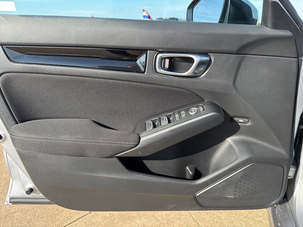 Used 2024 Honda Civic EX image 6