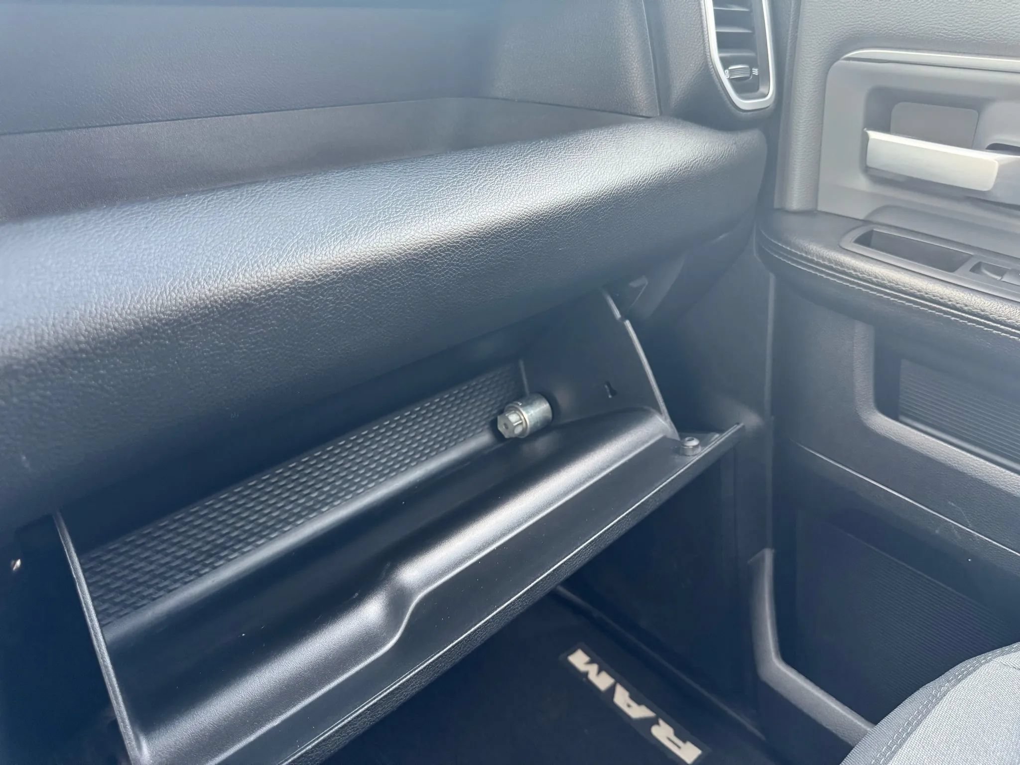 Used 2021 RAM 2500 Big Horn AWD/4WD image 44