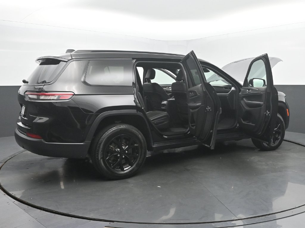 Used 2025 Jeep Grand Cherokee L Altitude AWD/4WD image 59
