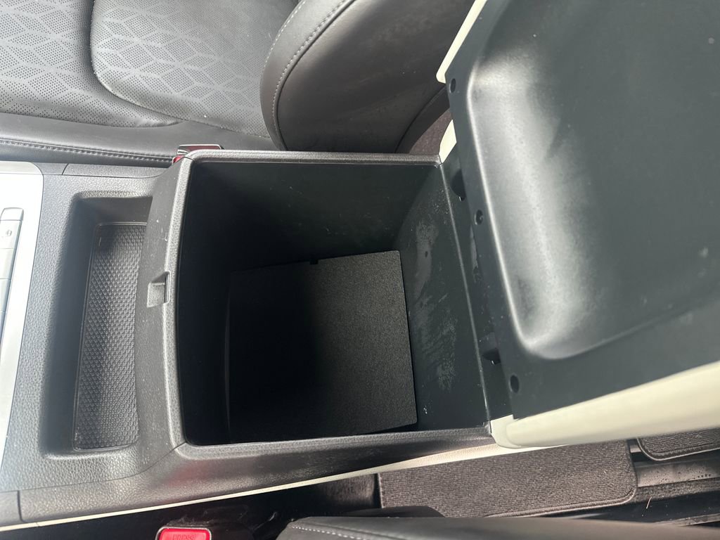 Used 2023 Kia Carnival LX image 20