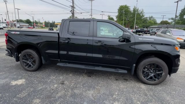 Used 2024 Chevrolet Silverado 1500 Custom AWD/4WD image 3