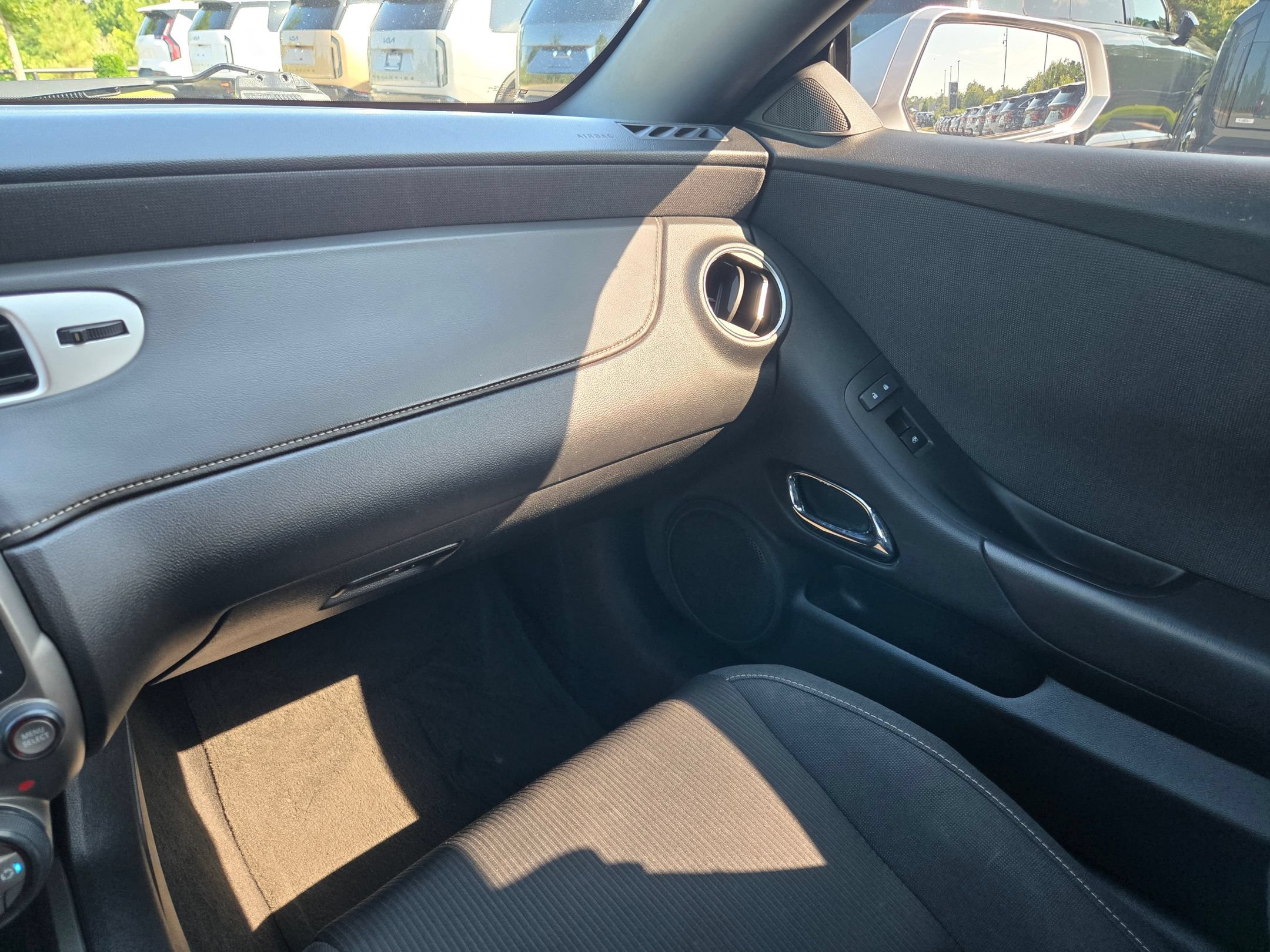 Used 2015 Chevrolet Camaro LT RWD image 11