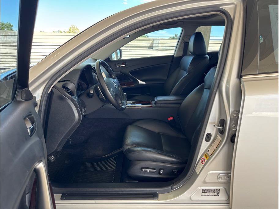 Used 2008 Lexus IS 250 AWD image 10