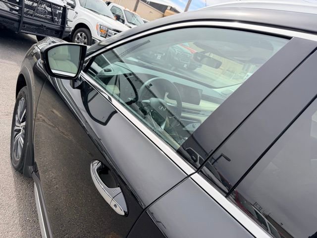 Used 2025 INFINITI QX60 Sensory image 14