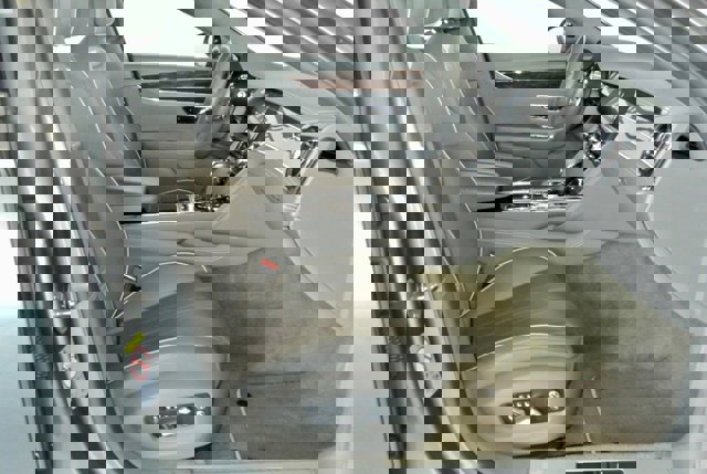 Used 2020 Bentley Flying Spur W12 image 25