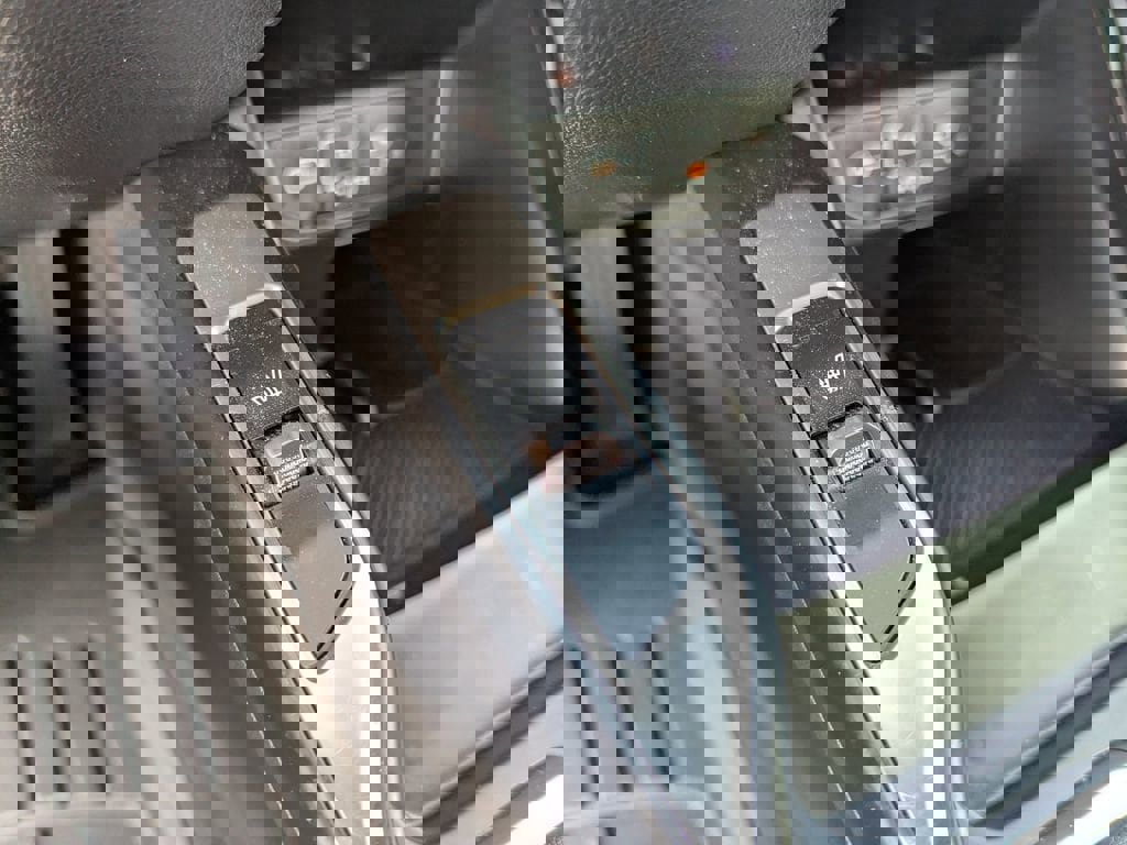 Used 2025 Kia Sorento S w/ Panoramic Sunroof Package image 21