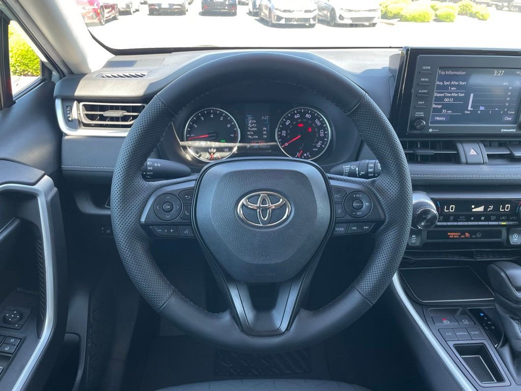 Used 2022 Toyota RAV4 XLE w/ Convenience Package FWD image 13