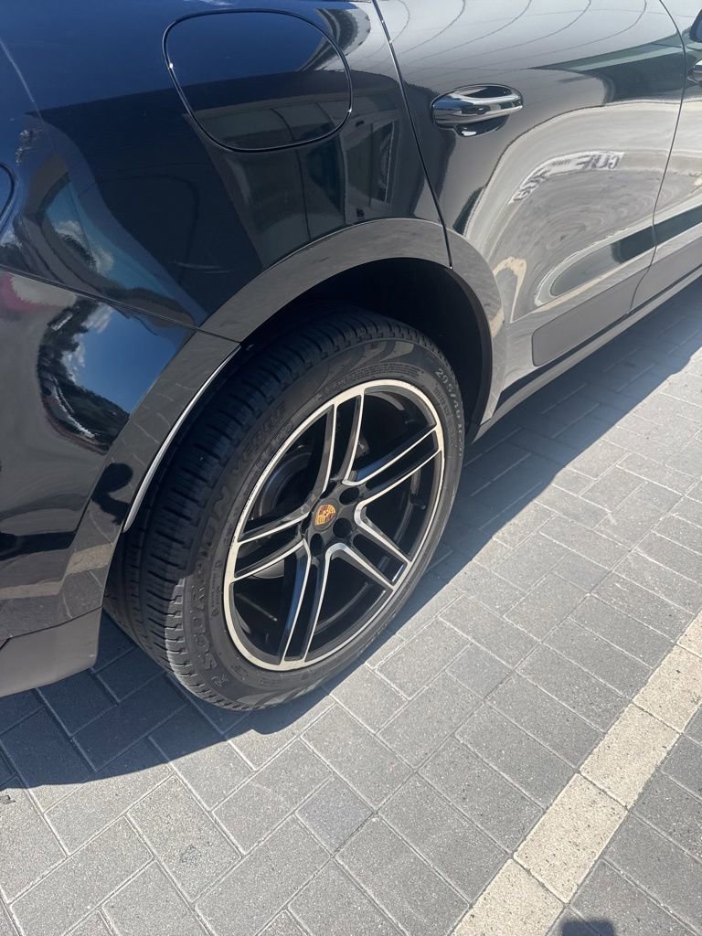 Used 2021 Porsche Macan image 13